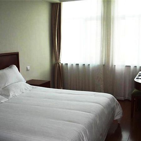 Greentree Inn Shanghai Jiading The South Of F1 Circuit Fangtai Hardware Market Express Hotel Экстерьер фото