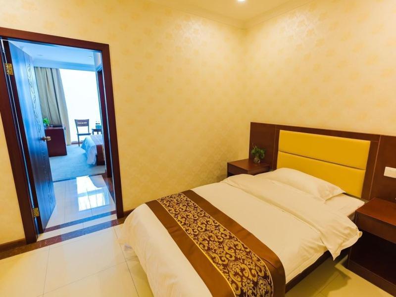 Greentree Inn Shanghai Jiading The South Of F1 Circuit Fangtai Hardware Market Express Hotel Экстерьер фото